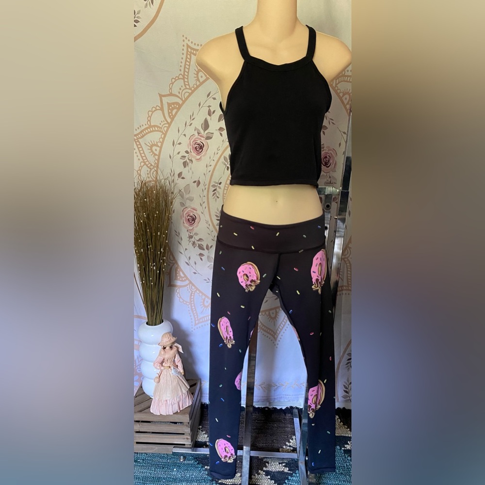 EUC Beast Worx Black Donut Skull Colorful Patterned Workout Leggings Size Small